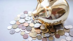 Agências híbridas: como os bancos estão combinando atendimento humano e inteligência artificial para clientes em 2025