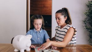 Planejamento financeiro intergeracional: como famílias brasileiras estão unindo gerações para dividir custos e investimentos